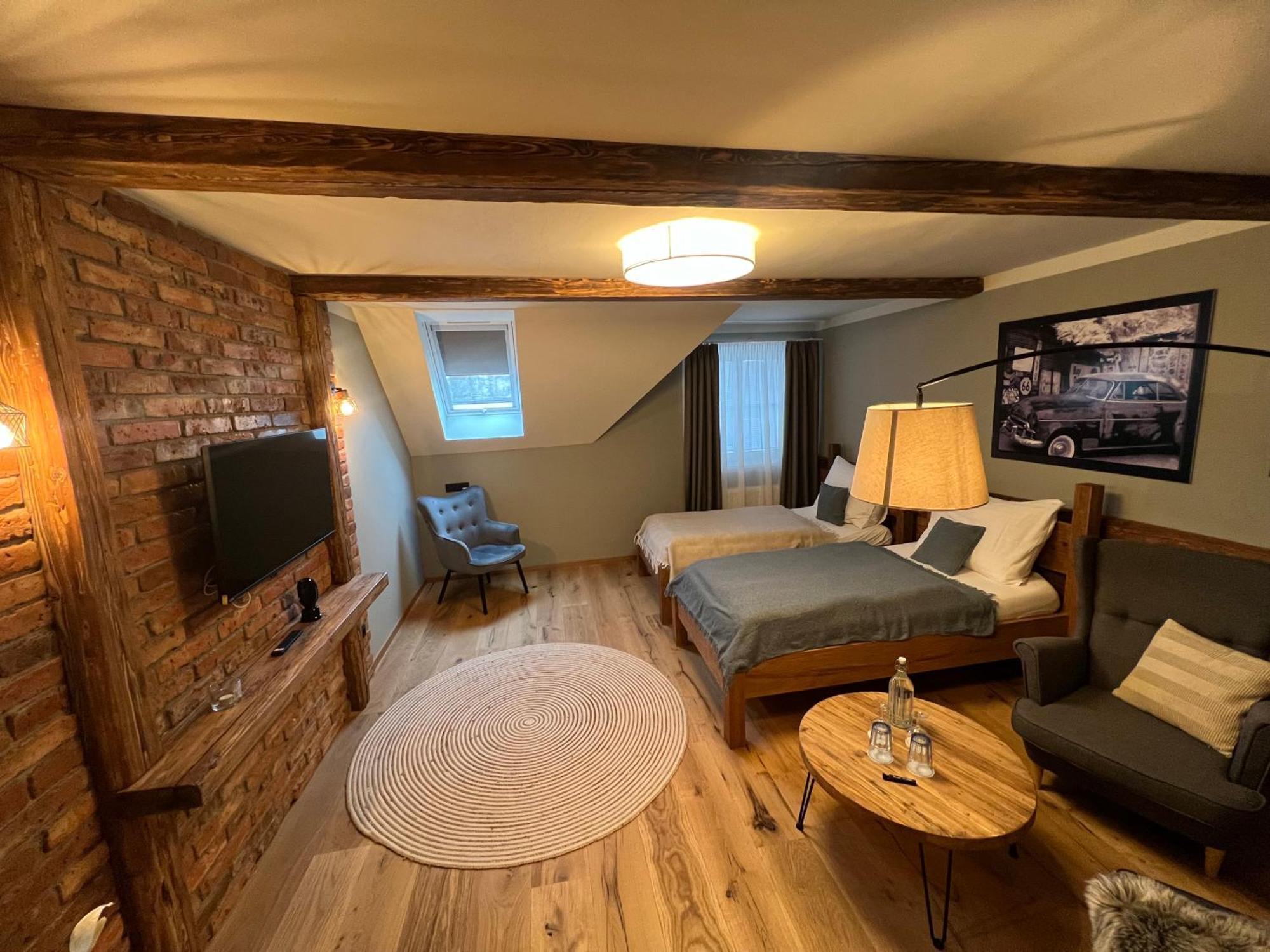 Hotel Mclimon Nový Jičín Εξωτερικό φωτογραφία