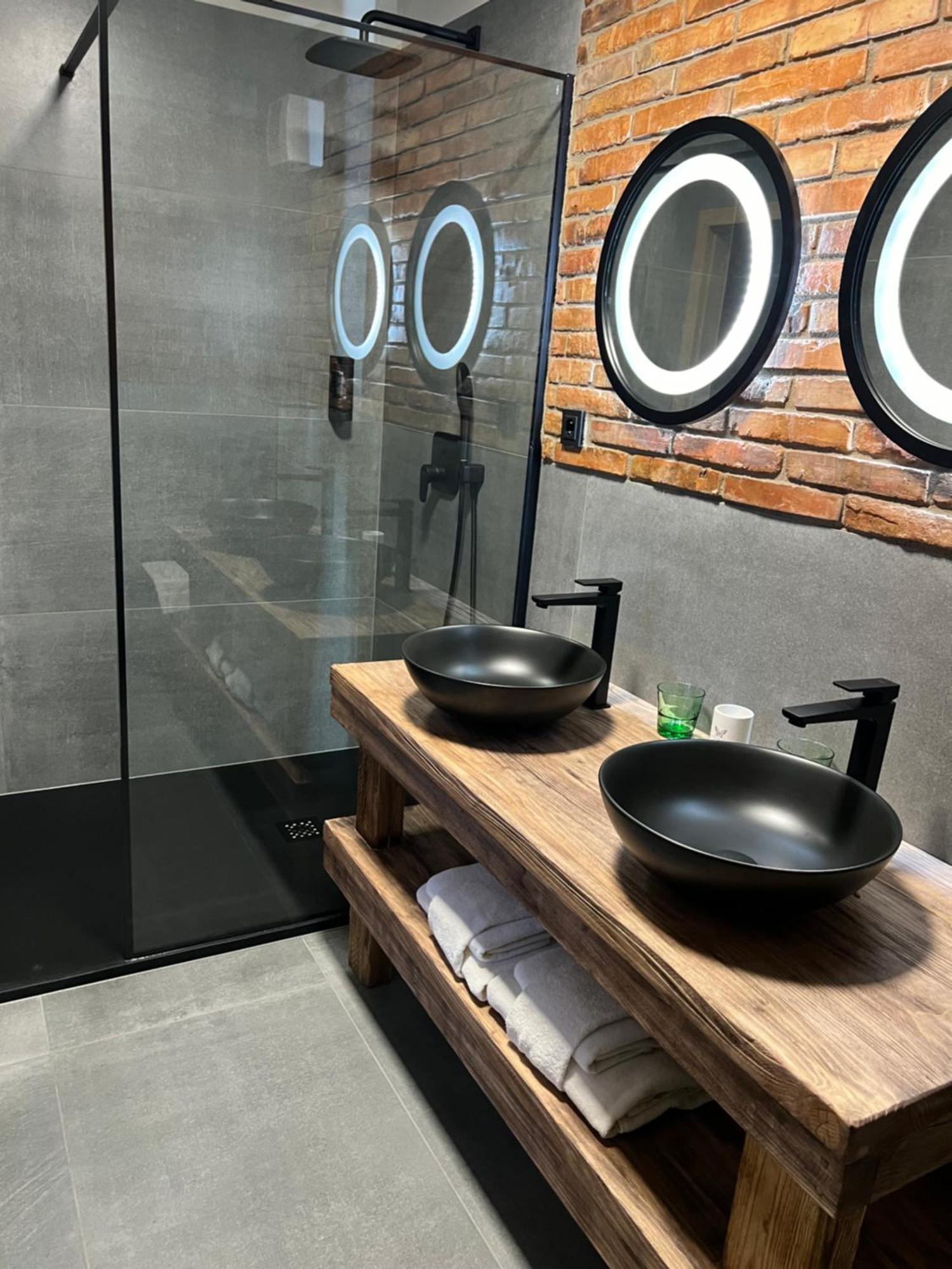 Hotel Mclimon Nový Jičín Εξωτερικό φωτογραφία