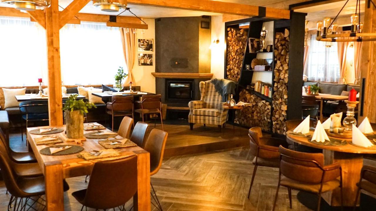 Hotel Mclimon Nový Jičín Εξωτερικό φωτογραφία